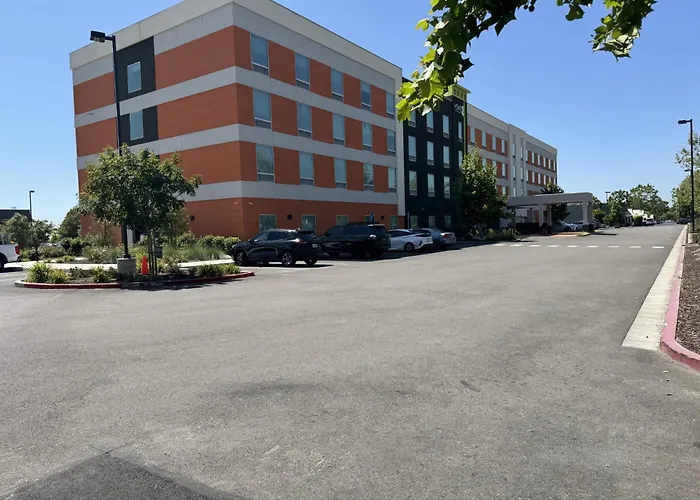 Home2 Suites By Hilton Hayward