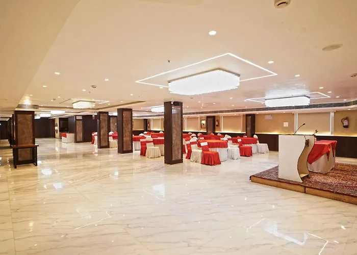 Hotel Ekta International !! 300 Mts From Baba Baidyanath Dham Temple !!