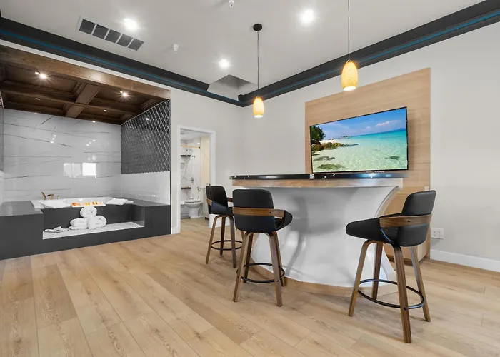 Aspire Inn Studios & Spas