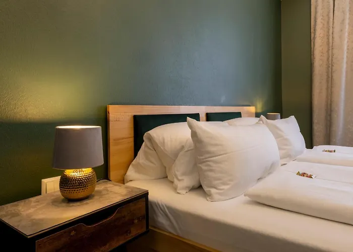 Hotel Residenz Luxury - Outletcity - Parken - Klima - 24H Check-In
