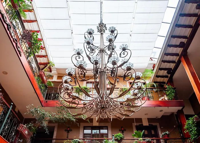 Hotel Campanario