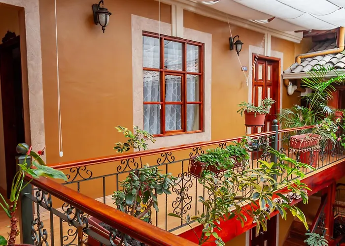 Hotel Campanario