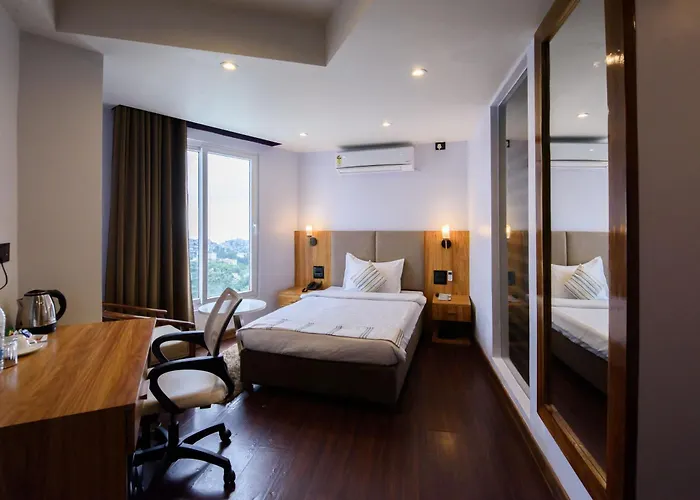 Emerald Hotel