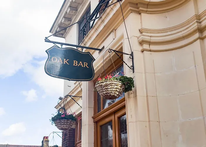 The Eastbrook Pub & Hotel