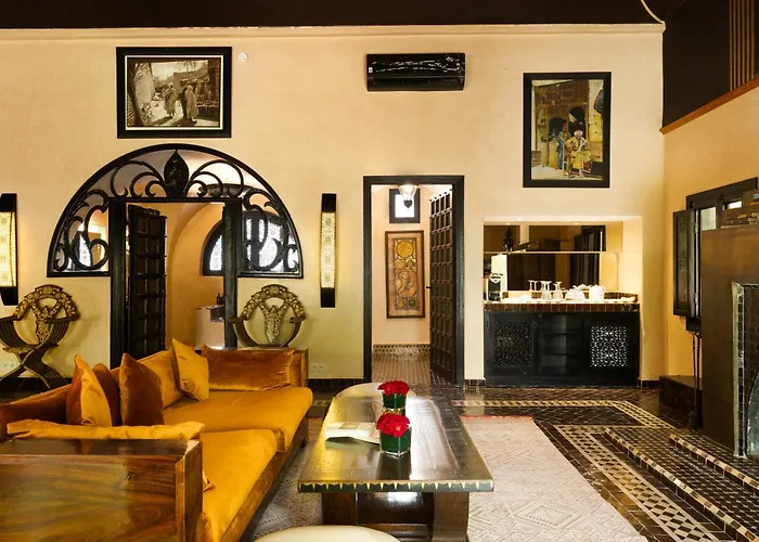 Pl Place Boutique Hotel & Restaurant