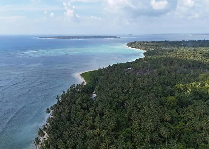 Mentawai Surfing Fishing