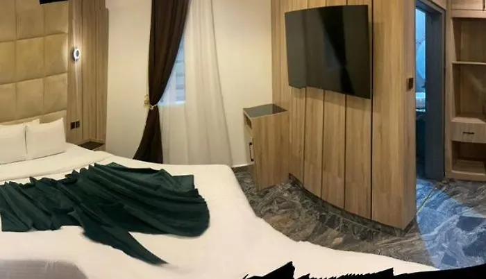 Perly Gate Residence Uyo