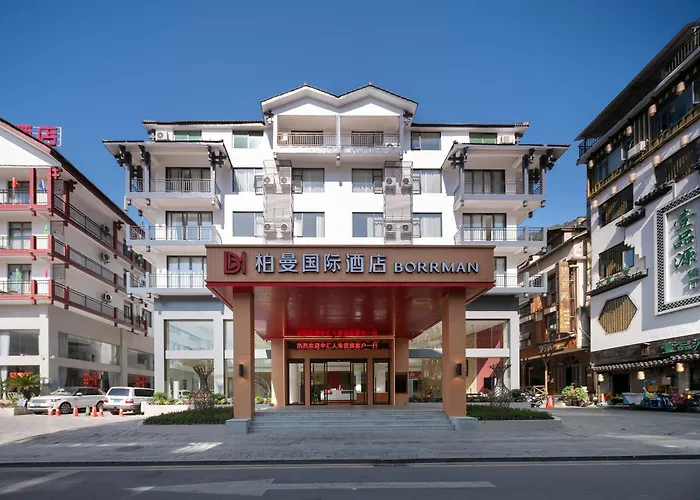 Zhangjiajie Borrman Hotel 300 Meters To National Forest Park East Gate-English Butler Service-Free Gym And Luandry-Tickets Reserve-Shuttle Service-Personal Itinerary Service-Buffet Breakfast