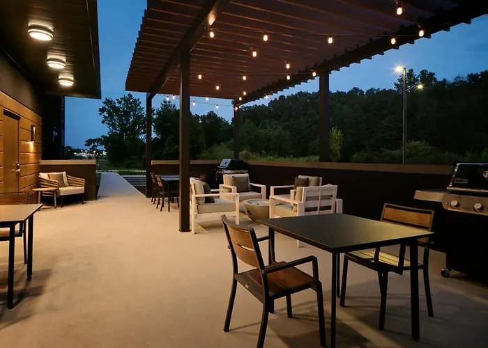 Livsmart Studios By Hilton Tullahoma