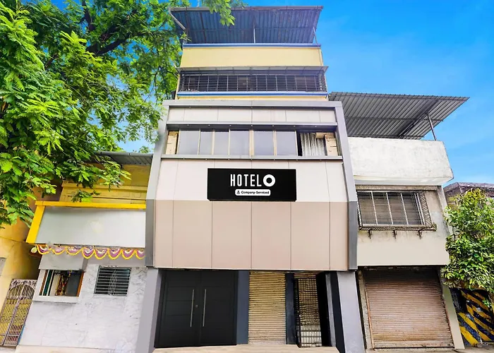 Hotel O Chopda Court Ulhasnagar