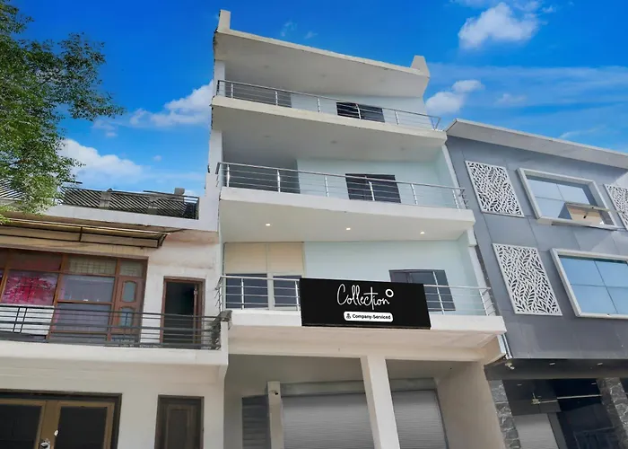 Super Collection O By Oyo Nayagaon Vikas Nagar