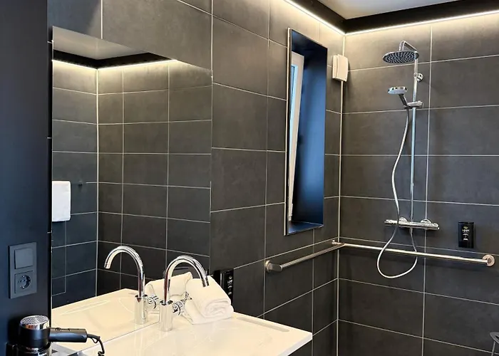 Lau Hotel By Wmm Hotels