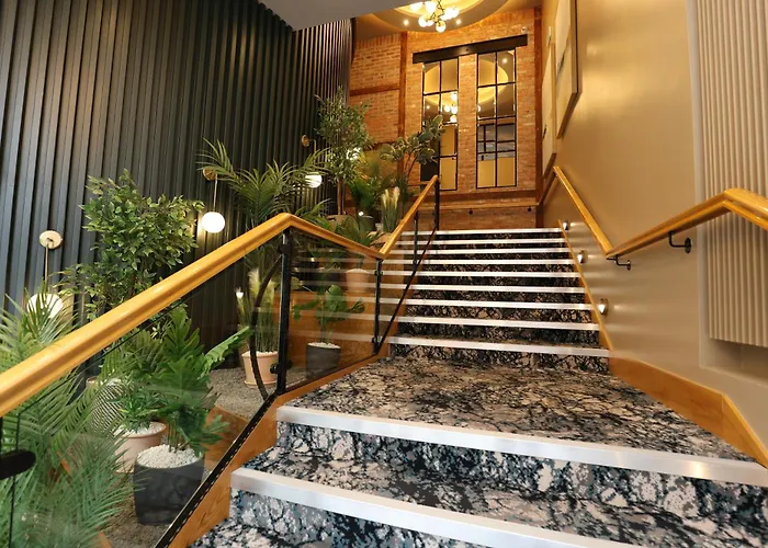 The Maiden City Hotel