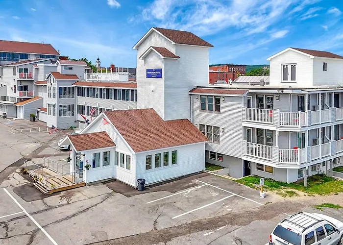 Harborline Hotel