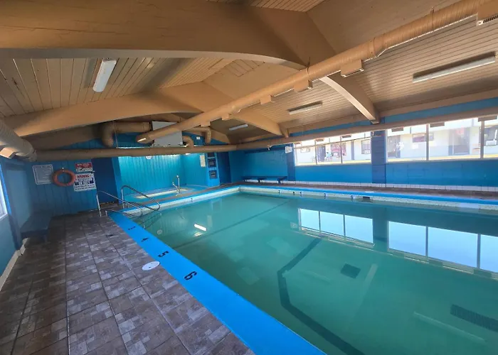 Camelot Court Motel