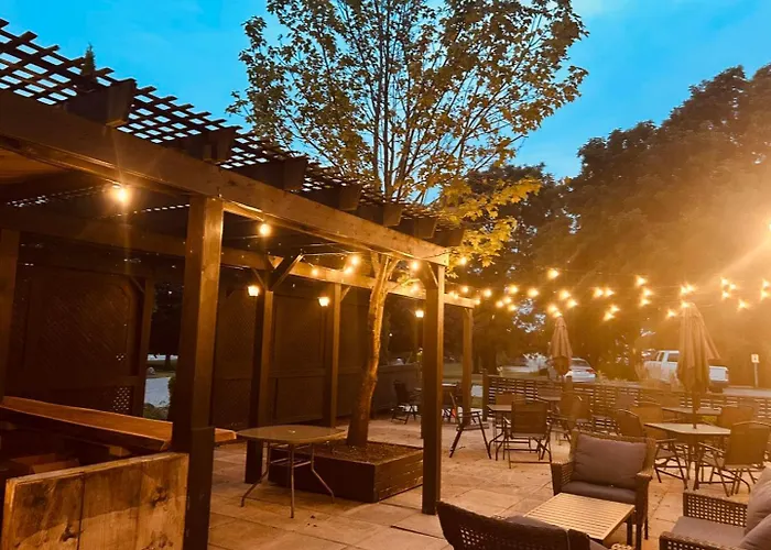 Stone Willow Inn