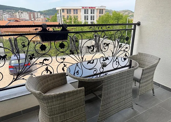 Golden Hill Palace
