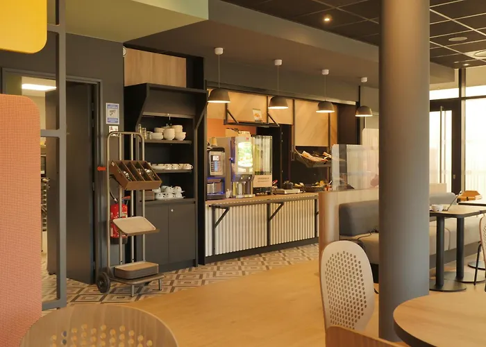 B&B Hotel Carcassonne Rocadest La Cite