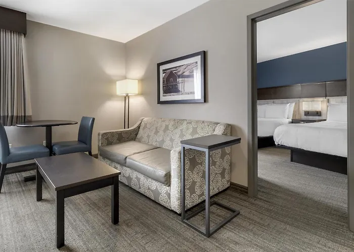 Best Western Plus Chocolate Lake Hotel - Halifax