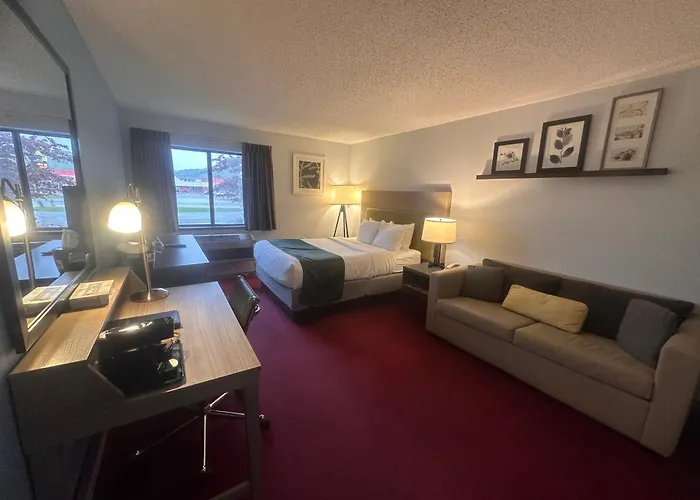 Pictured Rocks Inn And Suites