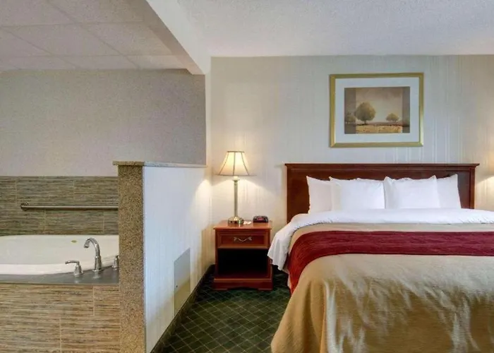 Comfort Inn Foxboro - Mansfield