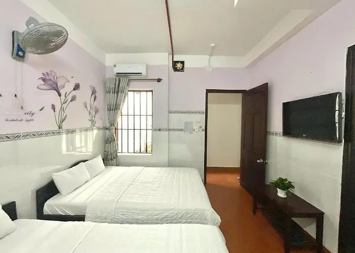 Anh Quân Hotel