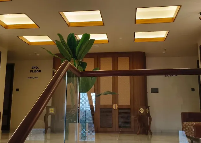Hotel Shlok Inn