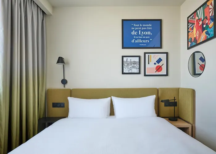 Hampton By Hilton Lyon Airport
