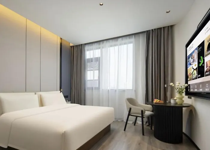 Atour Hotel Jinhua Bayi South Street Subway Station