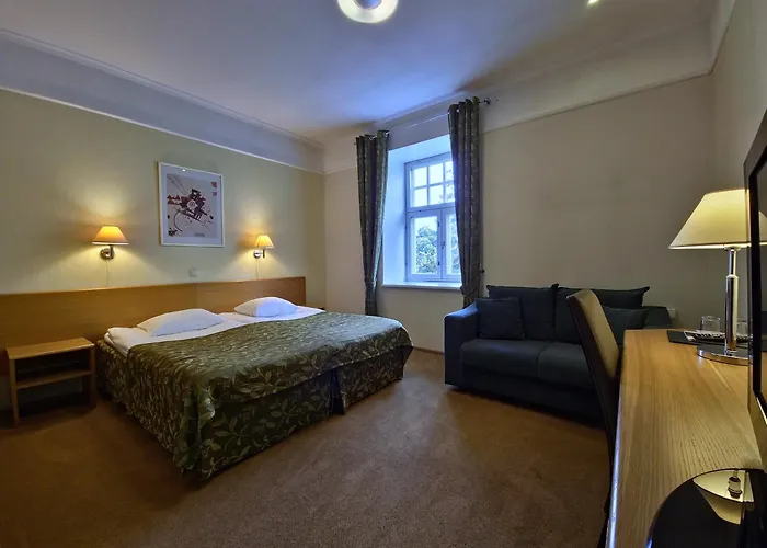 Barclay Hotel