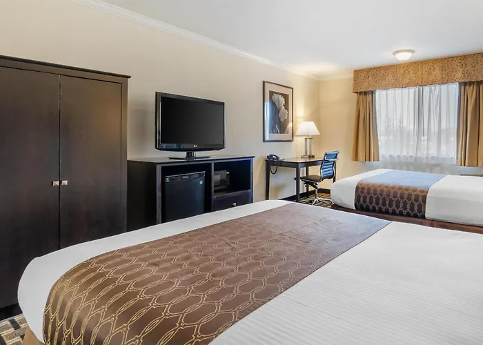 Best Western Plus Inn Of Hayward