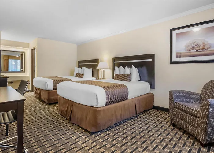 Best Western Plus Inn Of Hayward