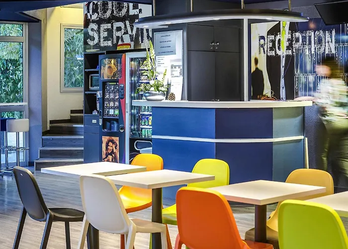 Ibis Budget Aubagne Paluds Agora