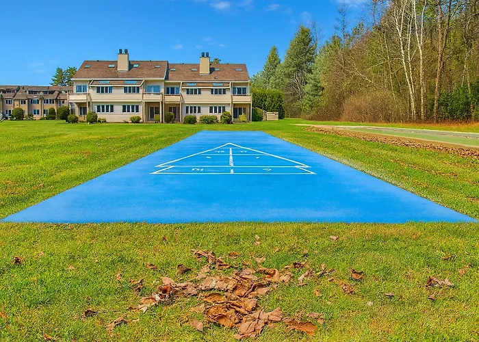The Ponds At Foxhollow Lenox