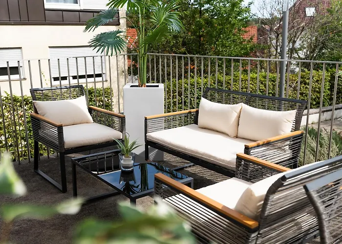 Hotel Bergamo Modern&zentral in Ludwigsburg Klimaanlage 3 Min zum Schloss WLAN Frühstück optional besonderes nachhaltiges Stadthotel in moderner Holzbauweise