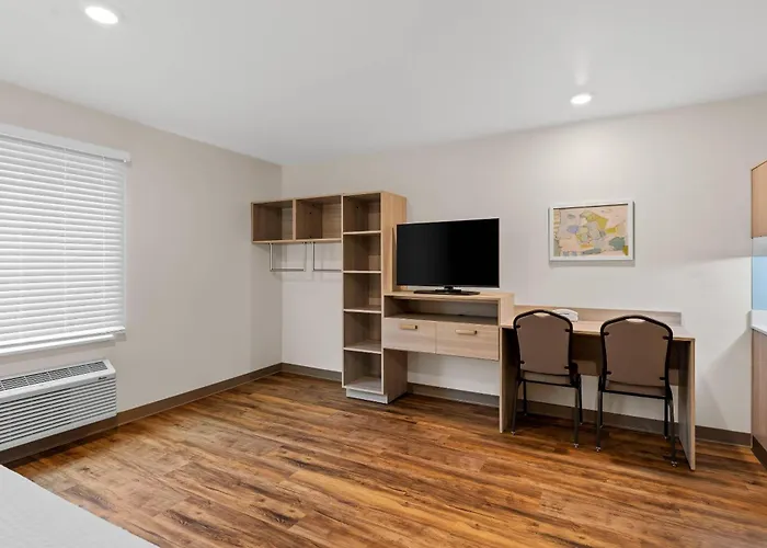 Woodspring Suites Richmond Airport