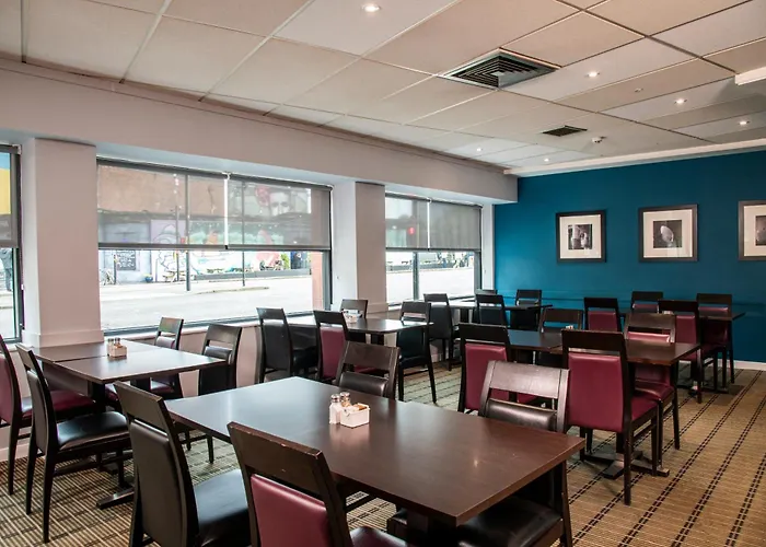 Holiday Inn Express Glasgow City Riverside By Ihg