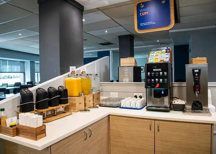Holiday Inn Express Glasgow City Riverside By Ihg