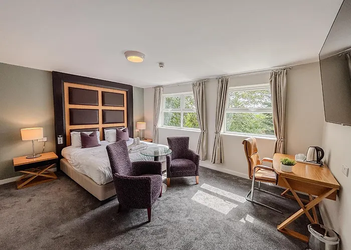 Ivy Bush Royal Hotel By Compass Hospitality