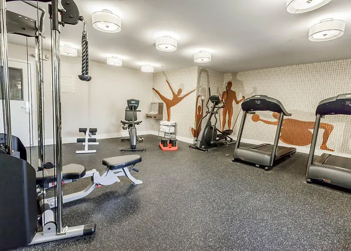 Mainstay Suites Detroit Auburn Hills