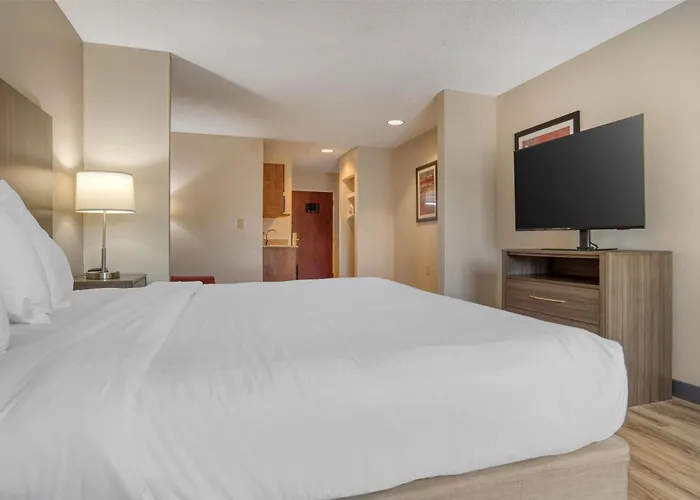 Best Western Plus Philadelphia-Choctaw Hotel And Suites