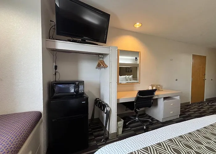 Microtel Inn By Wyndham Champaign