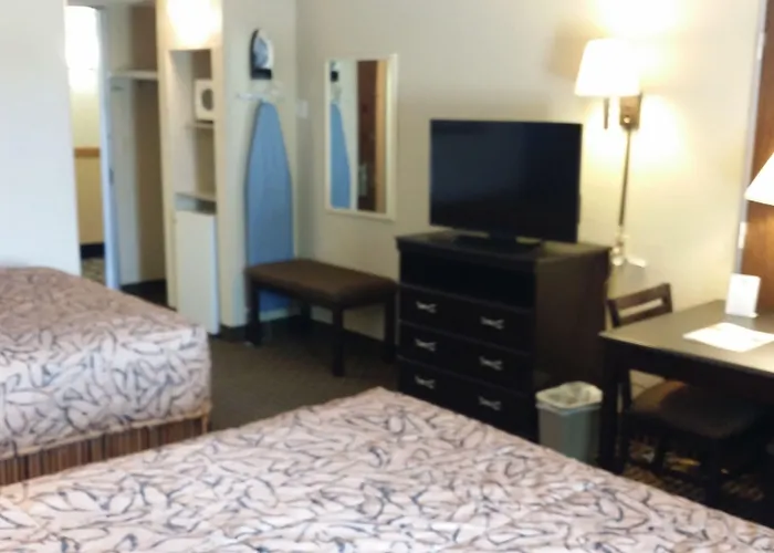 Days Inn By Wyndham Norman