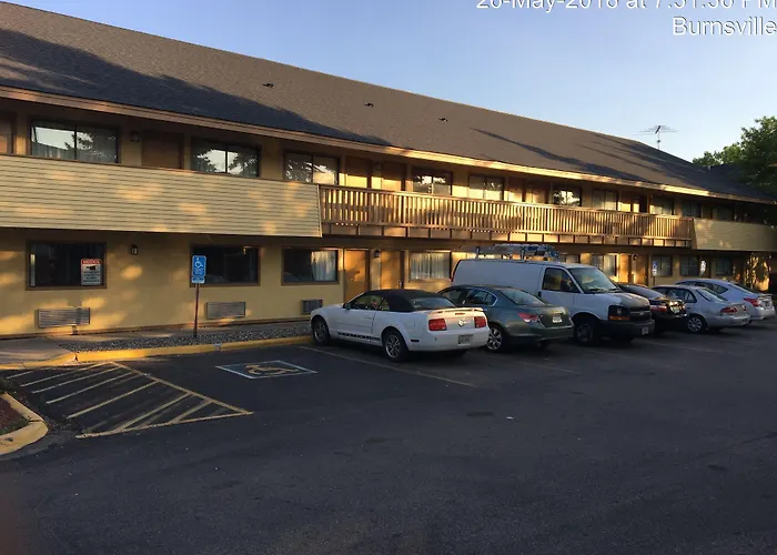 Motel 6-Burnsville, Mn