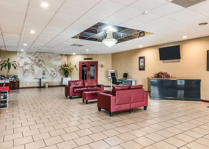Red Carpet Inn & Suites