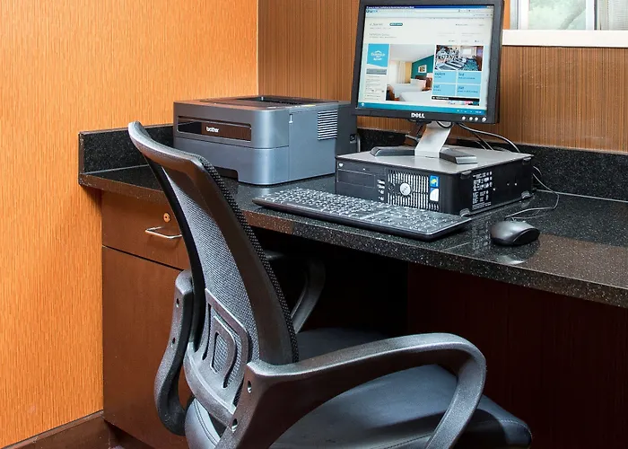 Fairfield Inn & Suites By Marriott Quincy