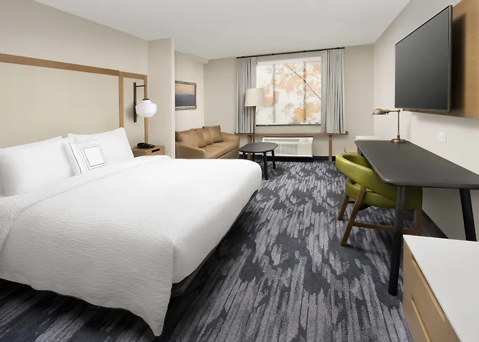 Fairfield Inn & Suites By Marriott Alexandria West/Mark Center