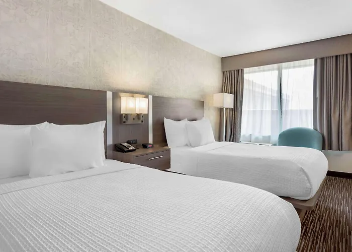 Best Western Mill River Manor