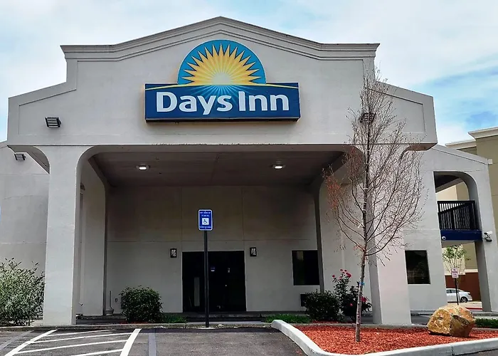Days Inn By Wyndham Kennesaw