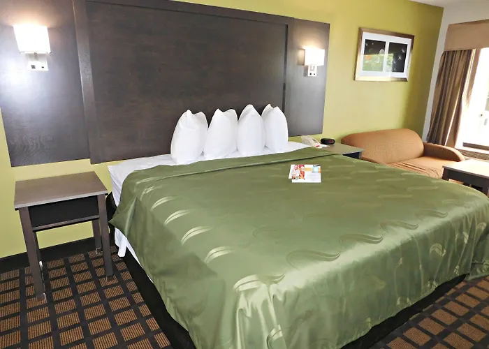 Quality Inn Raeford